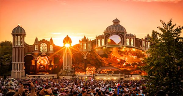 TOMORROW LAND PATTAYA